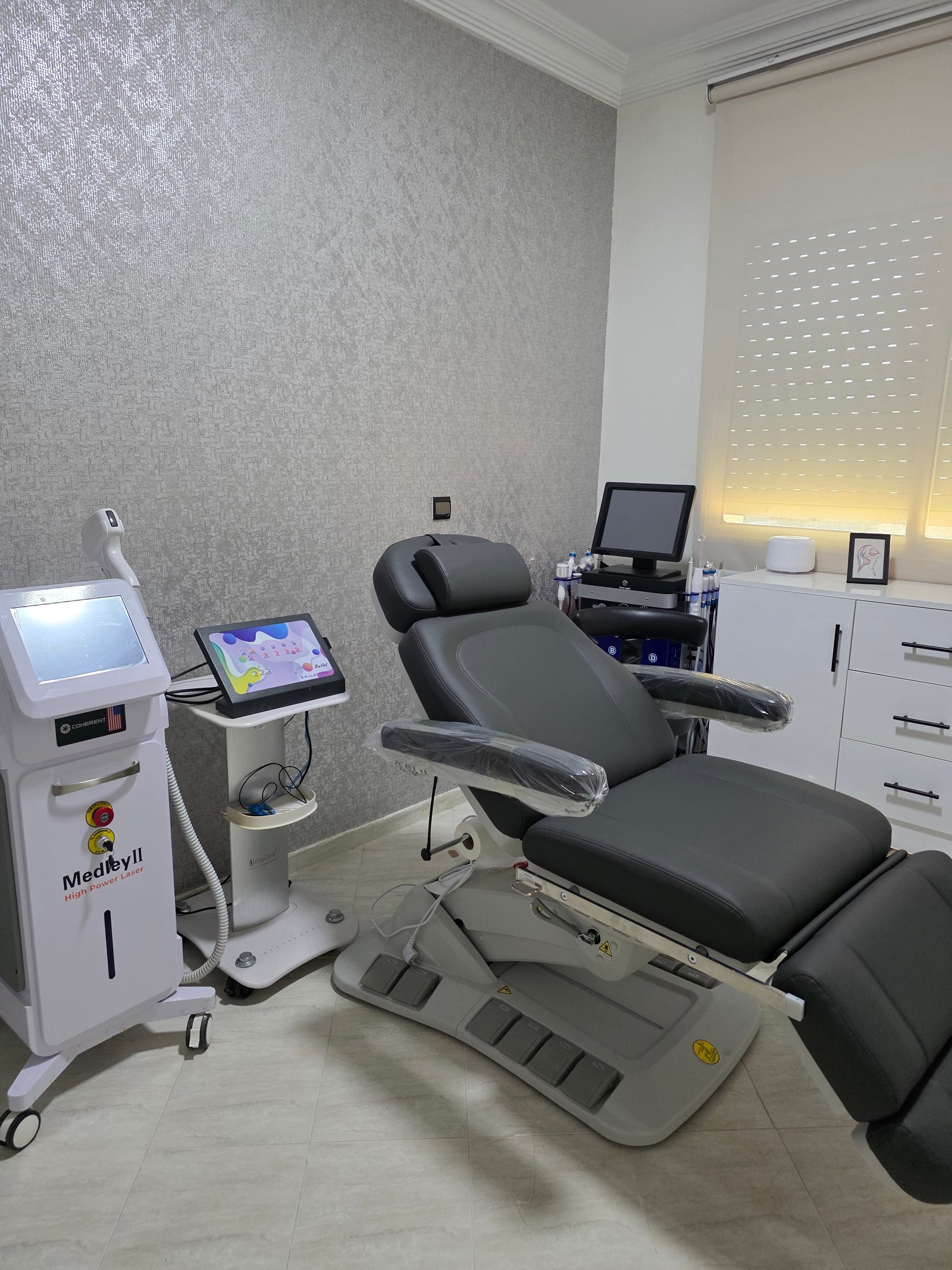Salle de soins et technologie laser